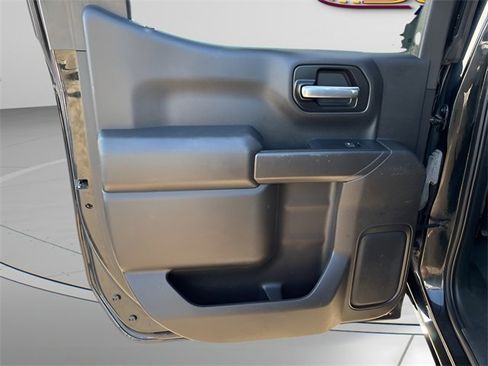 Used 2022 Chevrolet Silverado 1500 Custom Trail Boss image 16