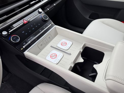 New 2026 Hyundai Santa Fe SE FWD image 13