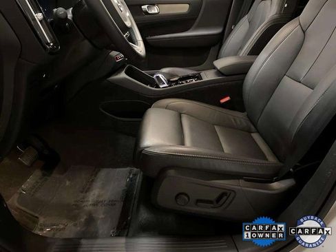 Used 2025 Volvo XC40 B5 Plus image 69