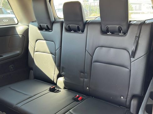 Used 2023 Nissan Pathfinder SL image 9