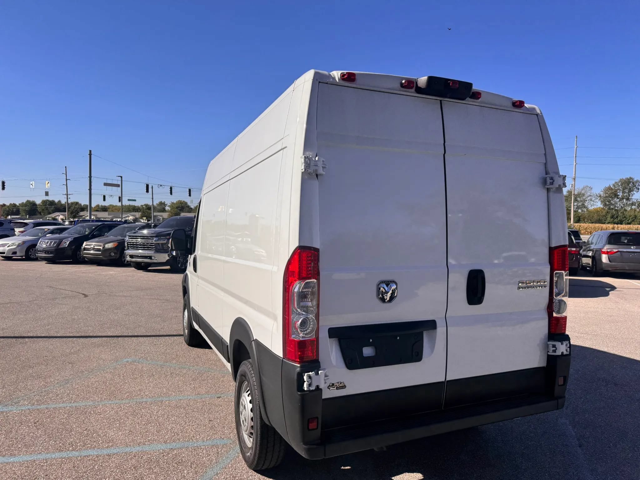 Used 2024 RAM ProMaster 2500 w/ Convenience Group FWD image 8