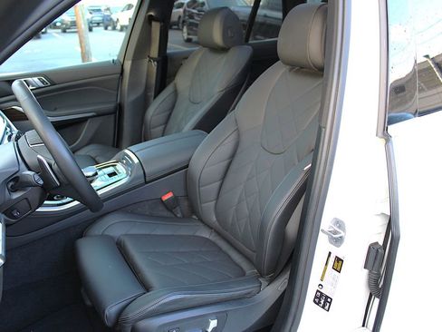 Used 2026 BMW X5 xDrive40i image 6