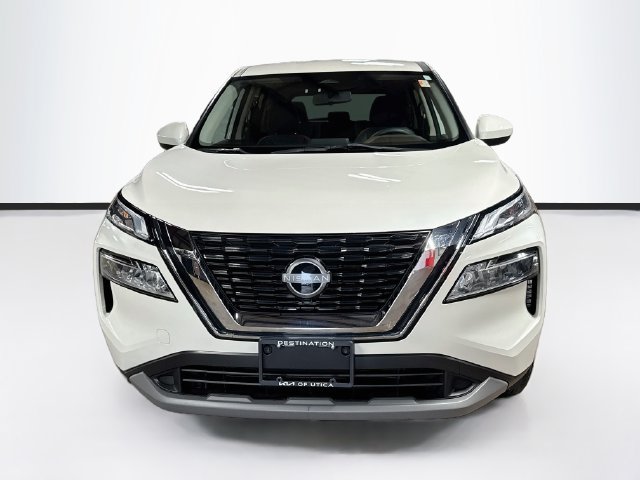 Used 2023 Nissan Rogue SV AWD/4WD image 2