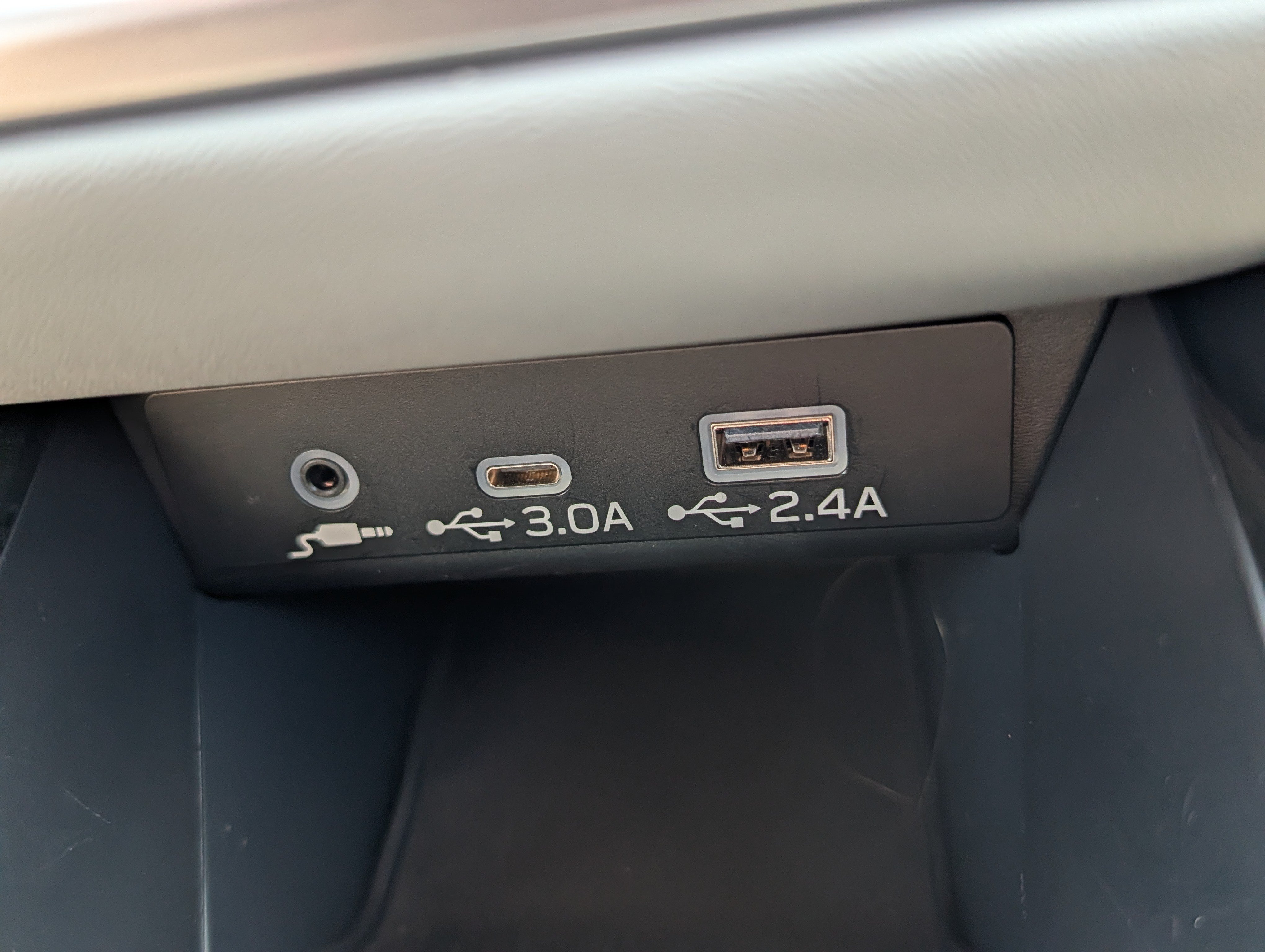 Certified 2025 Subaru Outback Premium AWD/4WD image 33