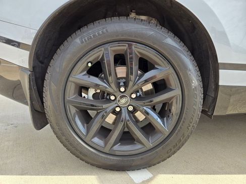 Certified 2026 Land Rover Range Rover Velar Dynamic SE image 22