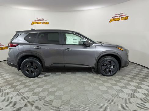 New 2026 Nissan Rogue SV FWD image 7