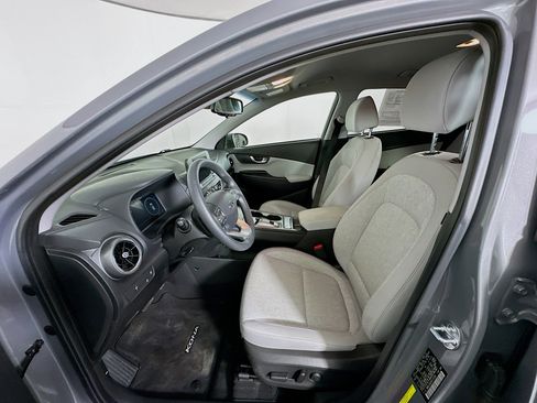 Used 2023 Hyundai Kona SE w/ Cargo Package image 13