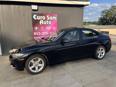 Used 2015 BMW 320i xDrive Sedan AWD/4WD image 2