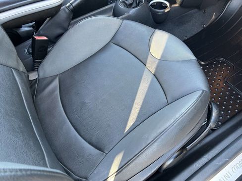 Used 2009 MINI Cooper S w/ Premium Pkg image 17