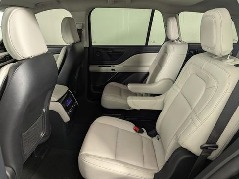 Used 2025 Lincoln Aviator Reserve w/ Jet Appearance Package image 16