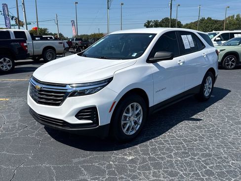 Used 2023 Chevrolet Equinox LS w/ LS Convenience Package FWD image 7