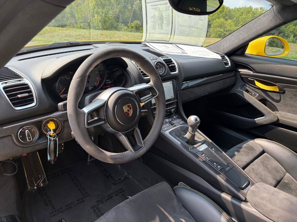 Used 2016 Porsche Cayman GT4 RWD image 15