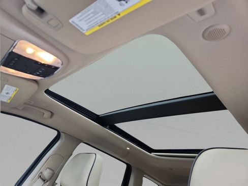 Used 2020 Jeep Grand Cherokee Overland image 26