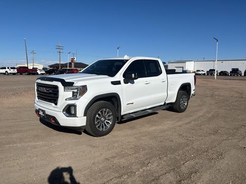 Used 2019 GMC Sierra 1500 AT4 w/ AT4 Premium Package image 8