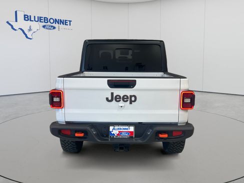 Used 2025 Jeep Gladiator Mojave w/ Convenience Group AWD/4WD image 6