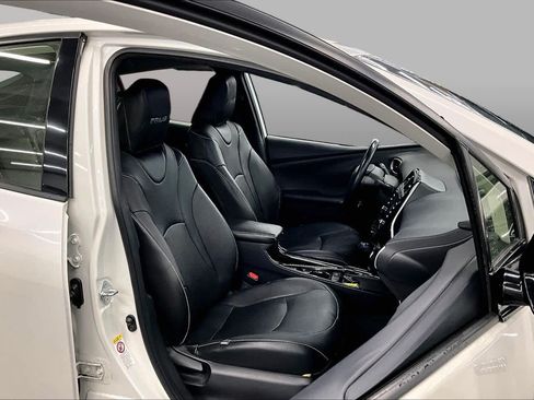 Used 2020 Toyota Prius Prime LE FWD image 8