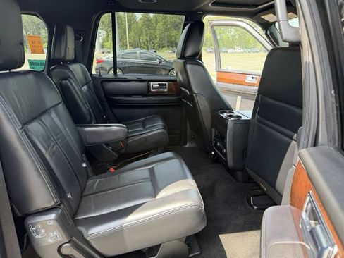 Used 2017 Lincoln Navigator L Select AWD/4WD image 14
