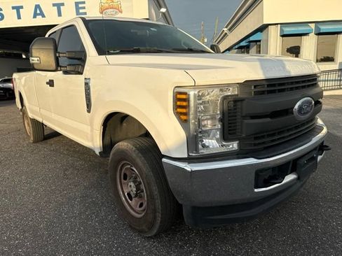 Used 2019 Ford F250 XL w/ XL Value Package AWD/4WD image 4