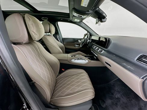 New 2026 Mercedes-Benz Maybach GLS 600 4MATIC image 32