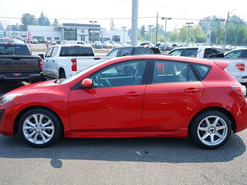 Used 2011 MAZDA MAZDA3 s Grand Touring w/ Tech Pkg FWD image 2