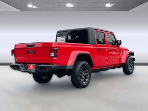 New 2025 Jeep Gladiator Sport image 9