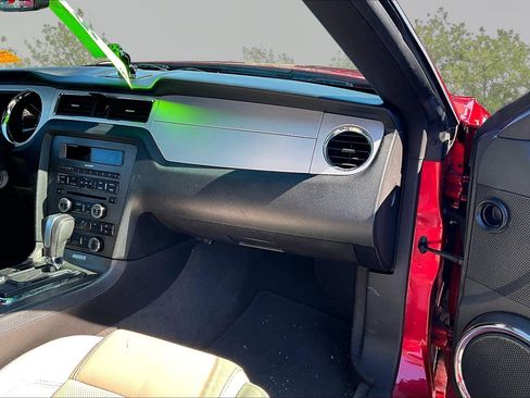 Used 2013 Ford Mustang Premium w/ Comfort Pkg image 17