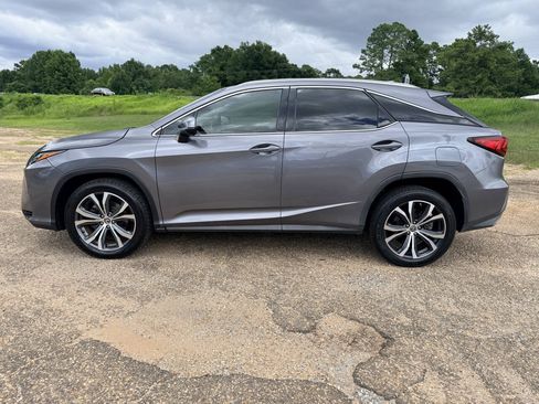 Used 2019 Lexus RX 350 FWD w/ Navigation Package image 2