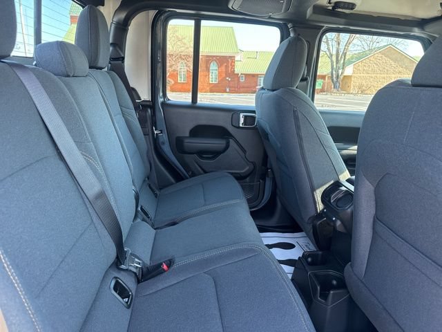 New 2026 Jeep Gladiator Sport AWD/4WD image 10