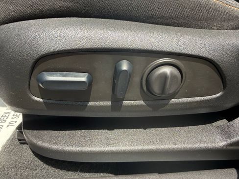 Used 2024 Chevrolet Equinox LT AWD/4WD image 31