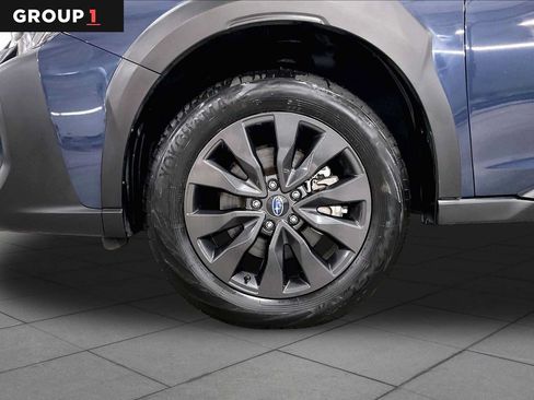 Certified 2025 Subaru Outback Onyx Edition AWD/4WD image 11