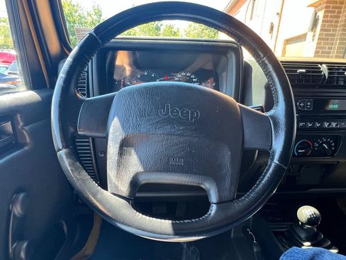 Used 2003 Jeep Wrangler X AWD/4WD image 26