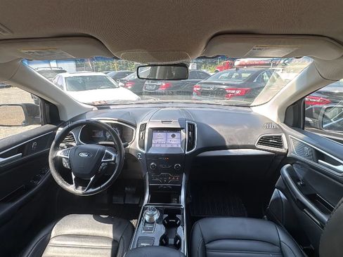 Used 2019 Ford Edge SEL w/ Equipment Group 201A AWD/4WD image 21