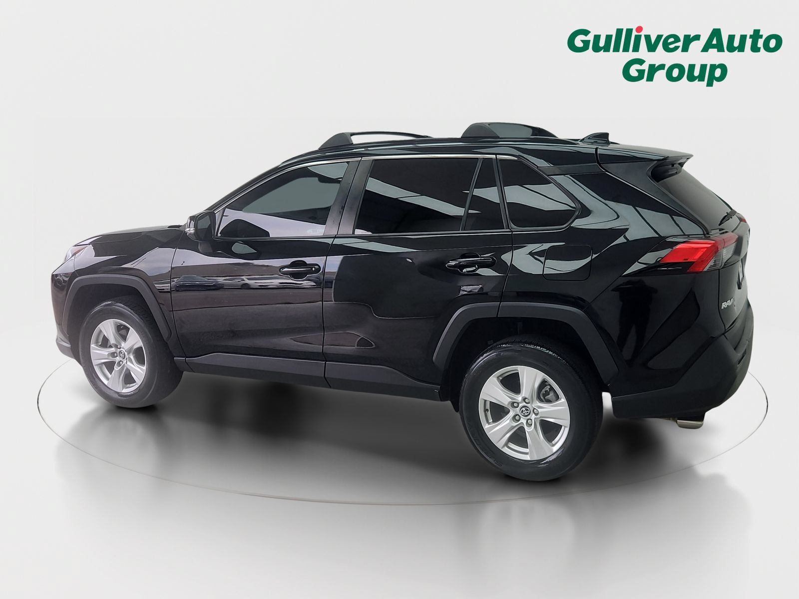 Used 2021 Toyota RAV4 XLE FWD image 4