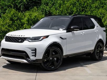 New 2026 Land Rover Discovery Dynamic SE