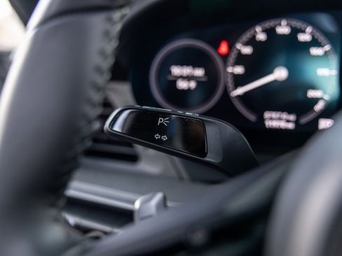 Used 2022 Porsche 911 Targa 4S w/ Premium Package image 36