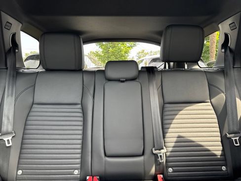 Certified 2025 Land Rover Discovery Sport Dynamic SE AWD/4WD image 19