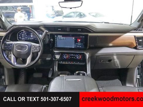 Used 2024 GMC Sierra 2500 Denali w/ Denali Reserve Package AWD/4WD image 8