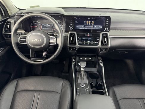 Used 2022 Kia Sorento S w/ Panoramic Sunroof Package image 14