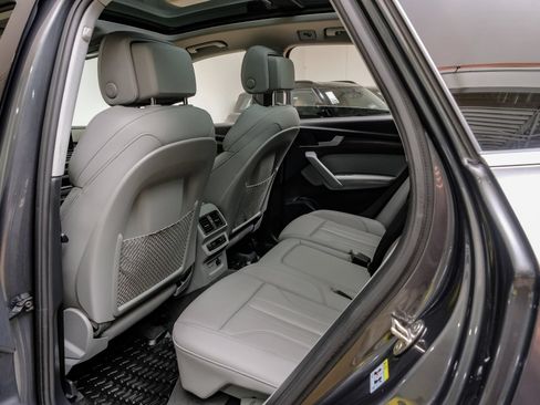 Used 2024 Audi Q5 2.0T Premium Plus AWD/4WD image 41