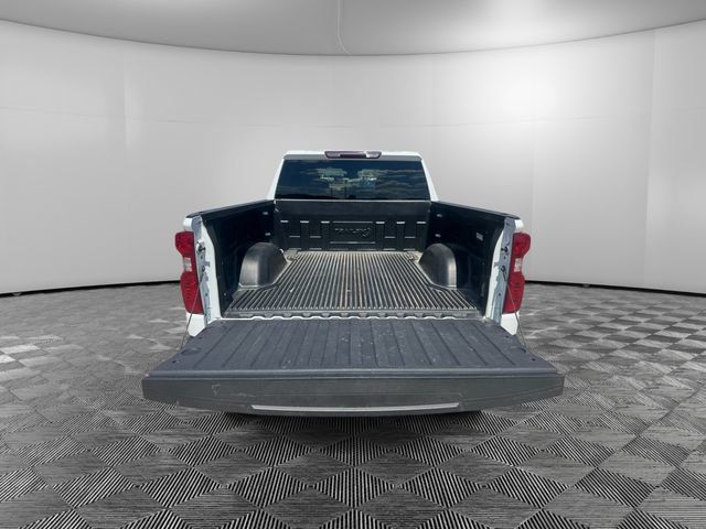 Used 2025 Chevrolet Silverado 1500 LT RWD image 12