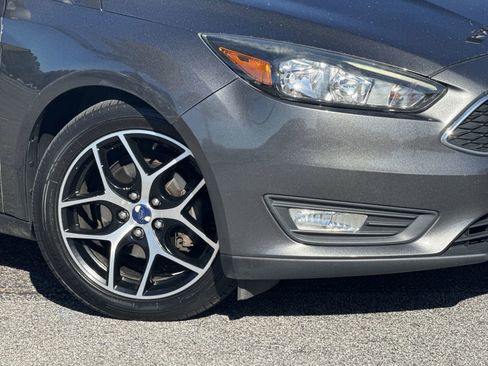 Used 2017 Ford Focus SEL image 13