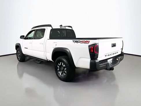Used 2023 Toyota Tacoma TRD Off-Road w/ Black Out Package (TMS) AWD/4WD image 6