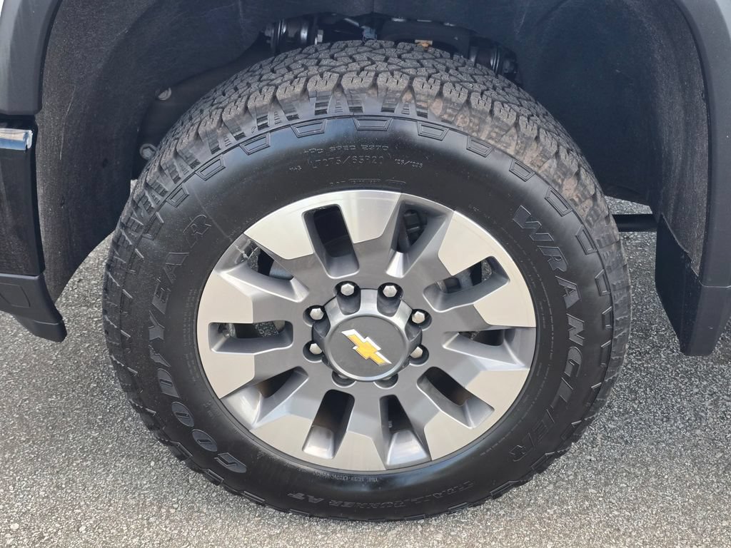 Certified 2024 Chevrolet Silverado 2500 Custom w/ Custom Value Package AWD/4WD image 27