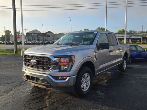 Used 2023 Ford F150 XLT image 2