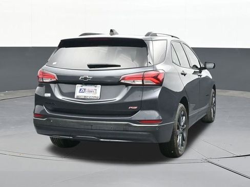 Used 2022 Chevrolet Equinox RS w/ Infotainment Package image 12