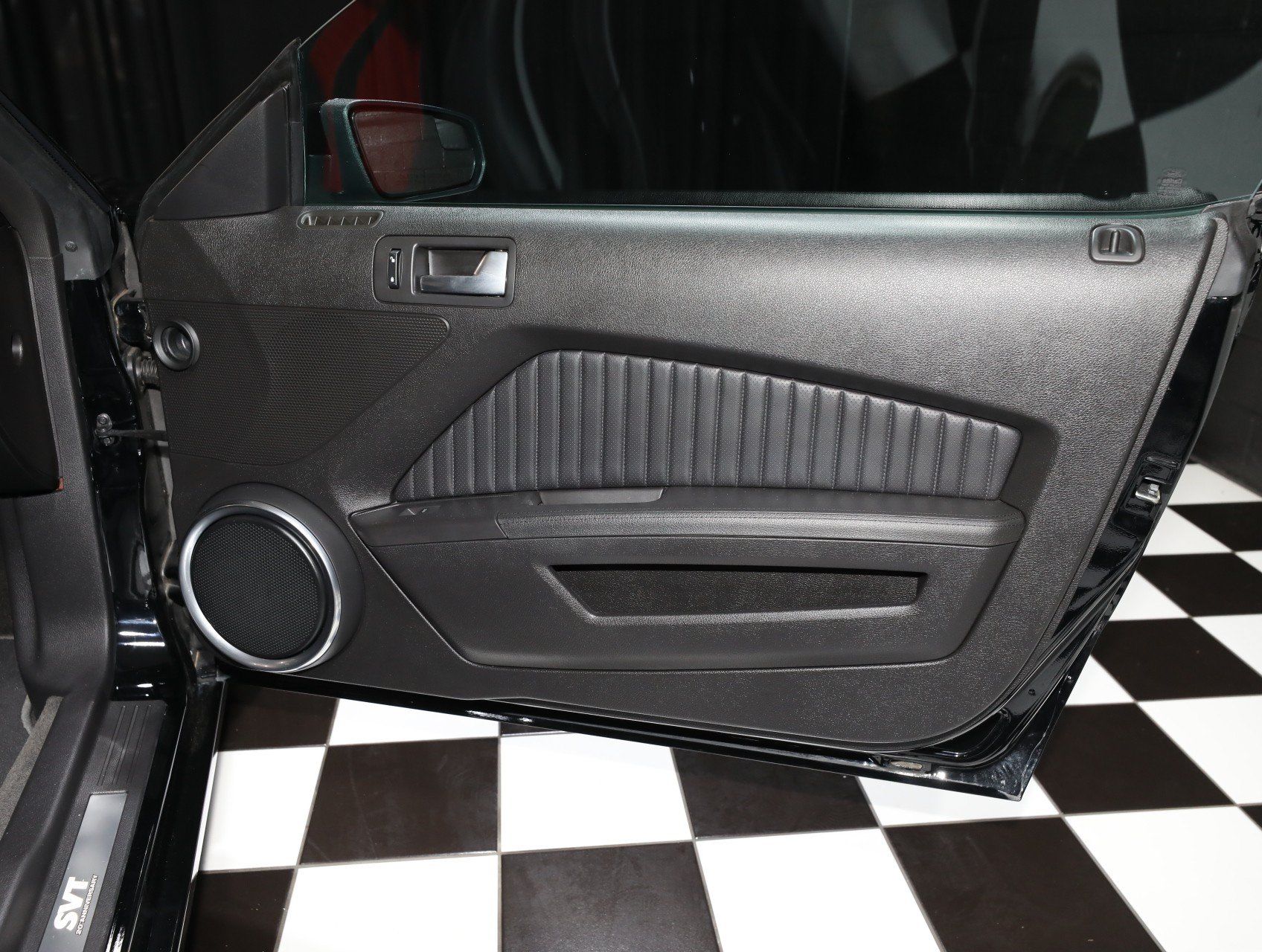 Used 2013 Ford Mustang Shelby GT500 RWD image 39