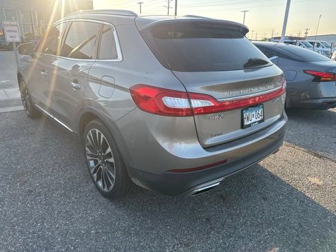 Used 2016 Lincoln MKX Reserve w/ Luxury Package AWD/4WD image 3