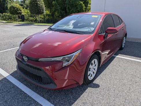 Certified 2022 Toyota Corolla LE FWD image 2