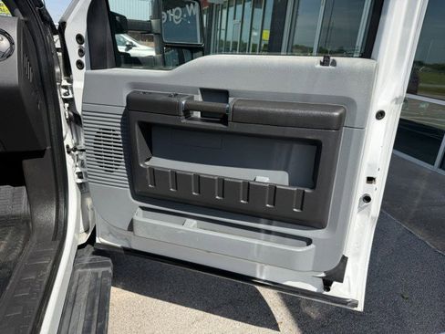 Used 2016 Ford F250 XL w/ Power Equipment Group RWD image 24