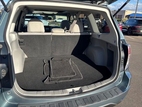 Used 2012 Subaru Forester 2.5X Premium w/ All-Weather Pkg image 30